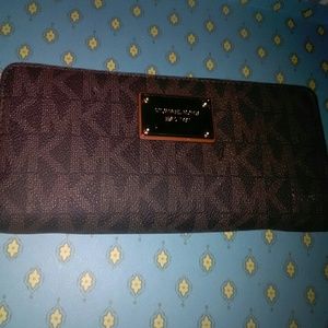 MK wallet